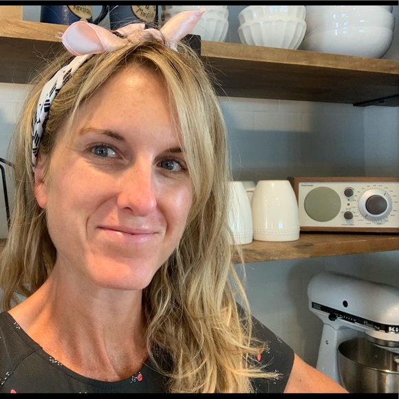 Meet your Posher, Emily - Picture 1 of 1